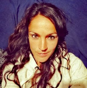 Meet your Posher, Karine